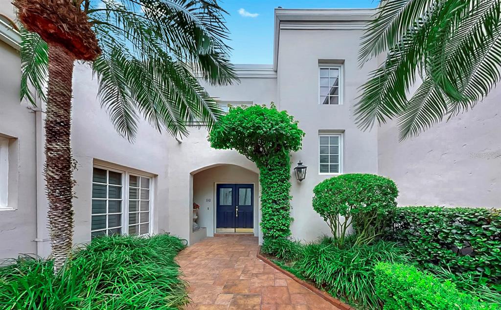 4945 BAYSHORE BOULEVARD UNIT 4945