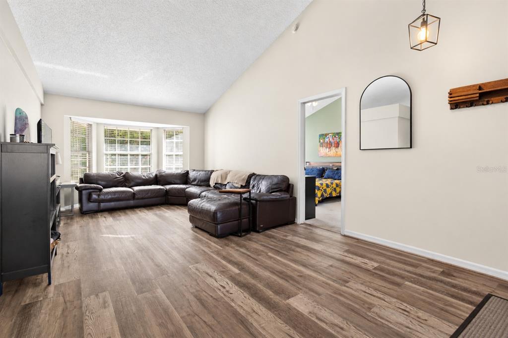 1017 EAGENS CREEK COURT, OVIEDO, FL — photo 5 of 30