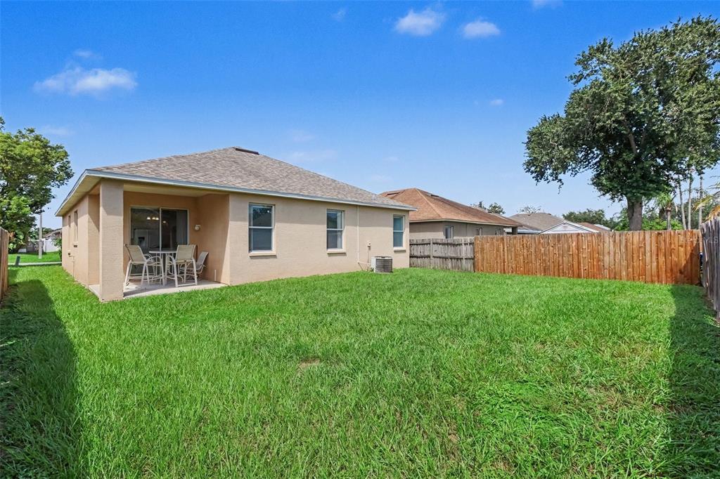 517 GREG STREET, VALRICO, FL — photo 4 of 26