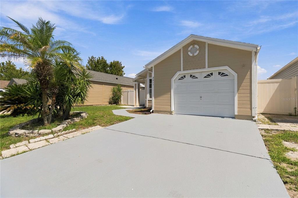 2011 WINSLOW DRIVE, ORLANDO, FL — photo 2 of 27