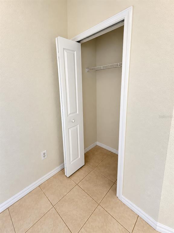 2113 WINTERSET DRIVE, LAKELAND, FL — photo 2 of 11