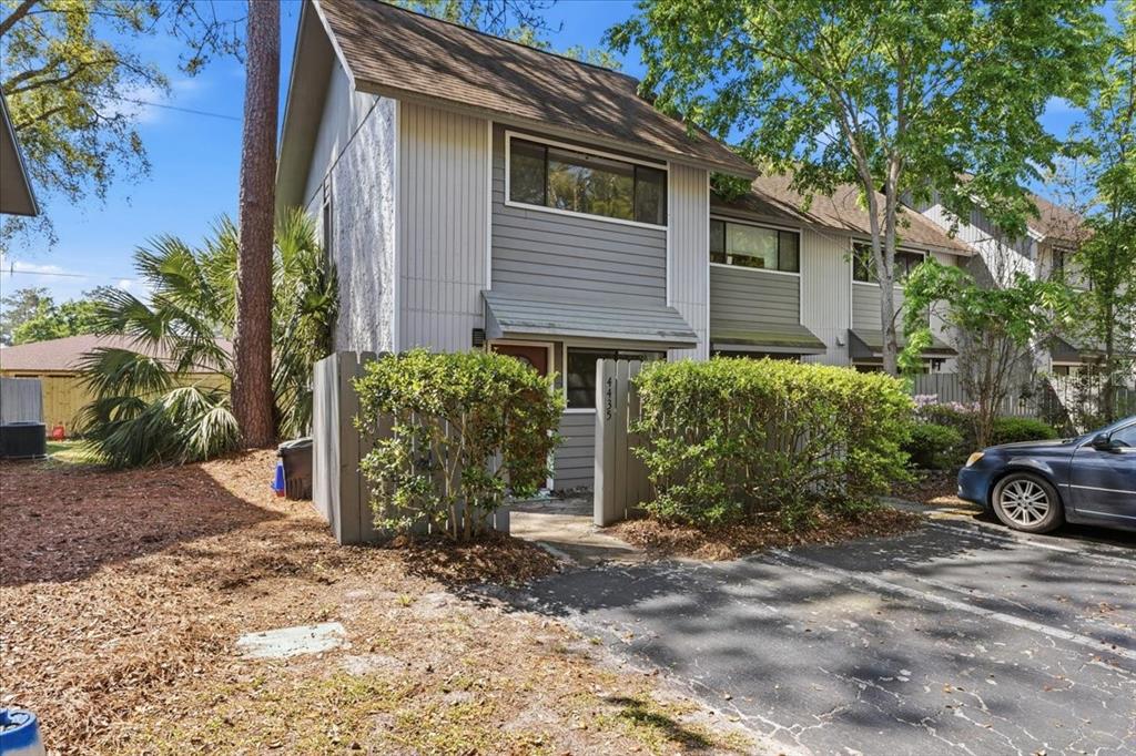 4435 NW 41ST PLACE