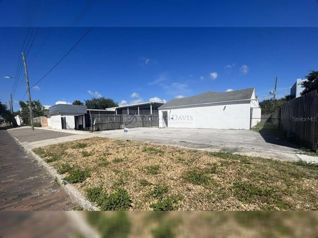 2121 2ND AVENUE S, ST PETERSBURG, FL — photo 4 of 18