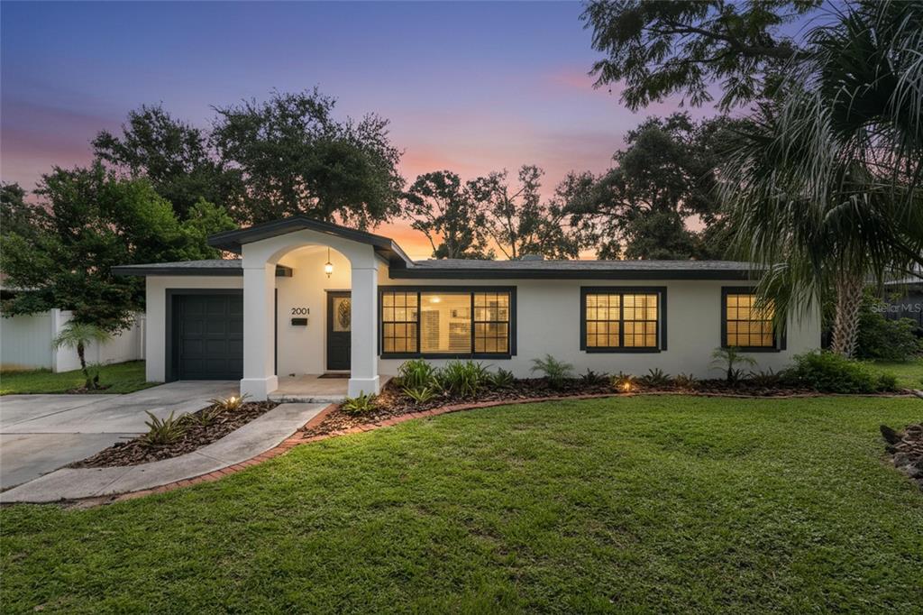 2001 COUNTRY CLUB ROAD N