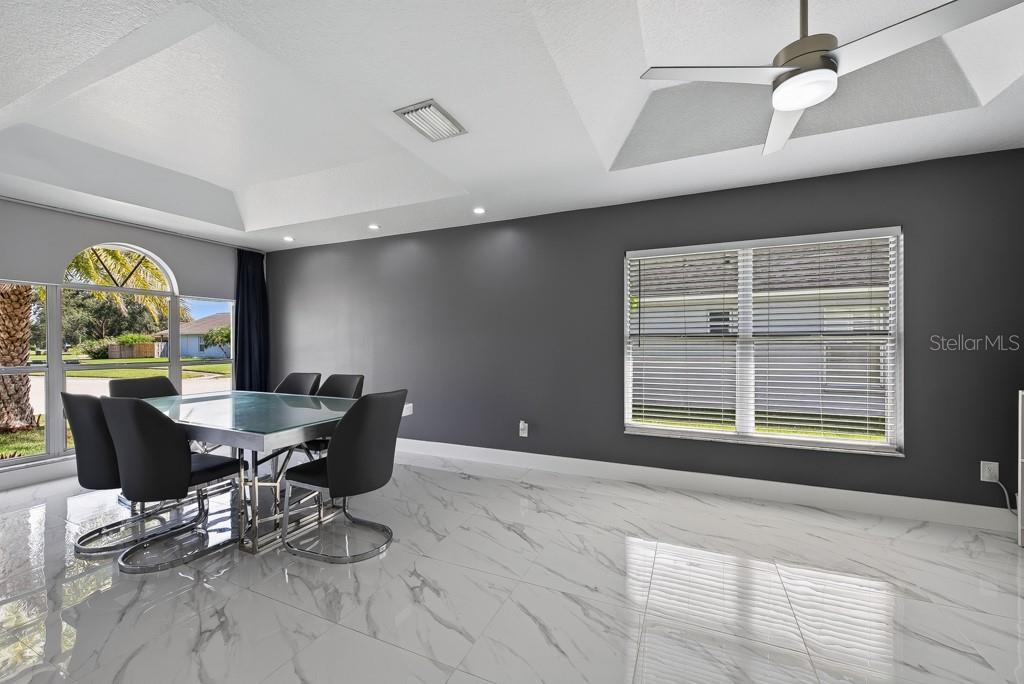 1802 WAKEFIELD DRIVE, BRANDON, FL — photo 5 of 30