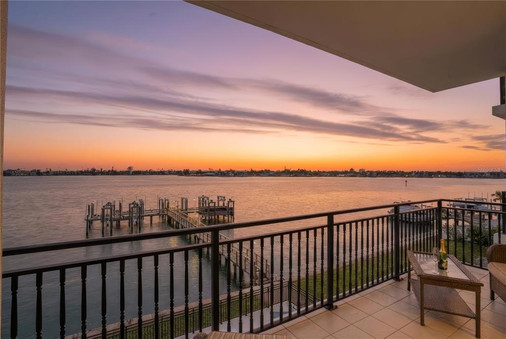312 8TH AVENUE N UNIT 203