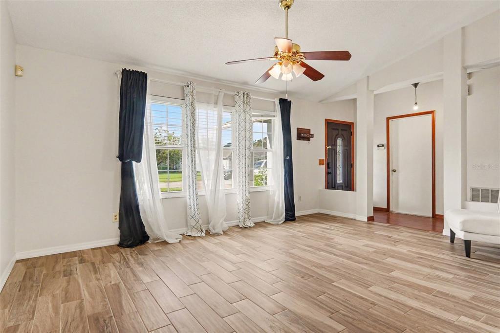 8625 REDSKIN COURT, ORLANDO, FL — photo 2 of 30