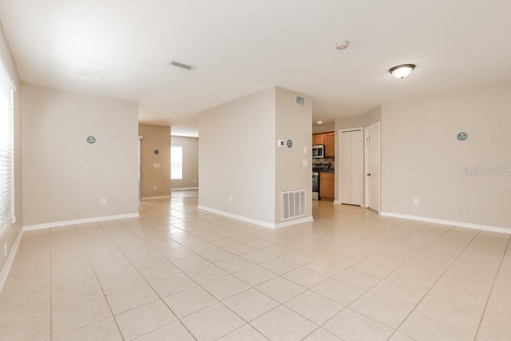 17126 FALCONRIDGE ROAD, LITHIA, FL — photo 5 of 17