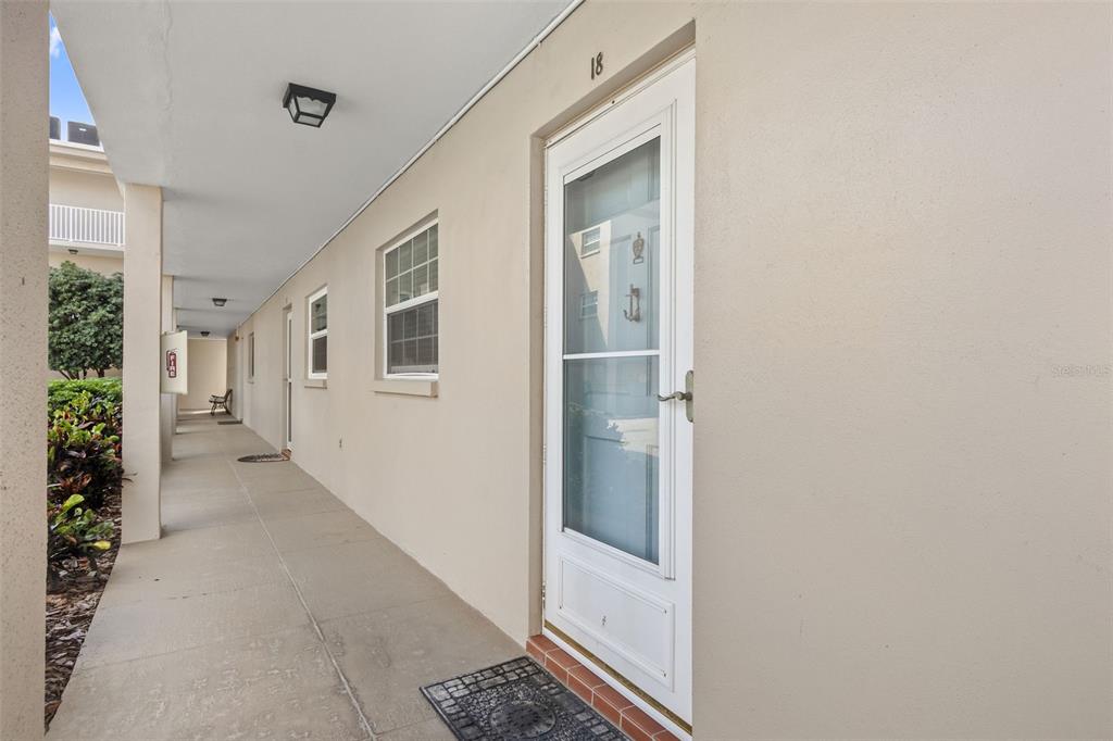 10215 REGAL DRIVE UNIT 18, LARGO, FL — photo 2 of 28