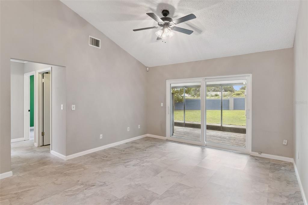 3244 LAUREL DALE DRIVE, TAMPA, FL — photo 4 of 27