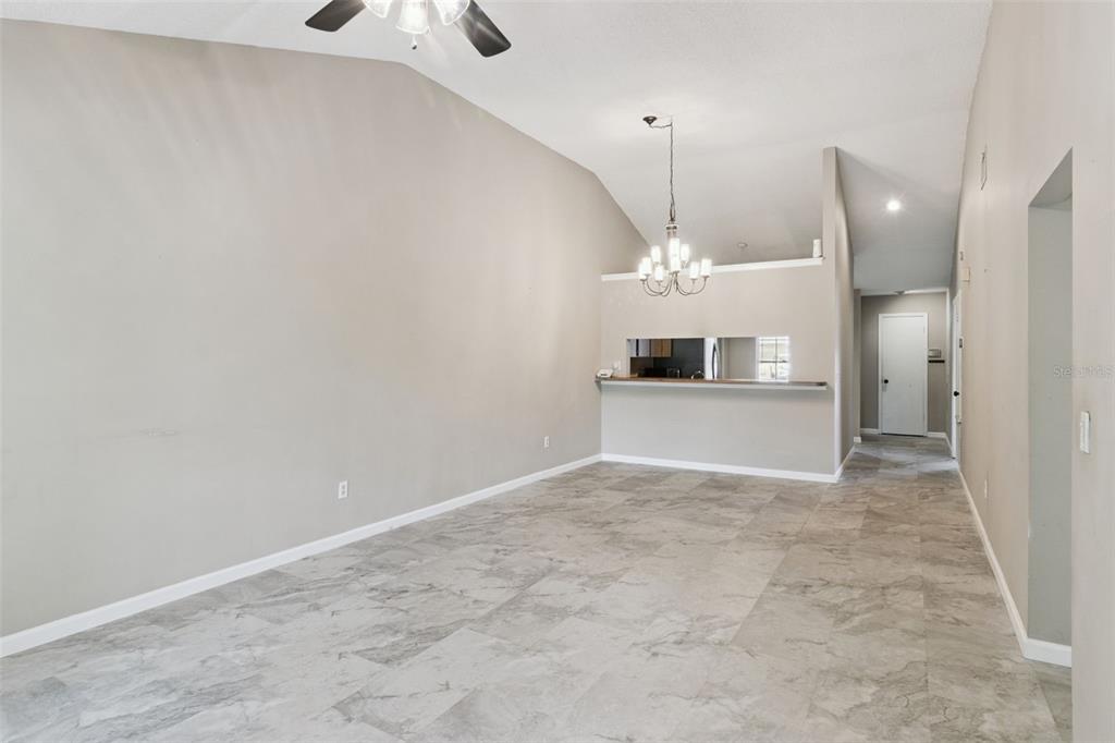 3244 LAUREL DALE DRIVE, TAMPA, FL — photo 5 of 27