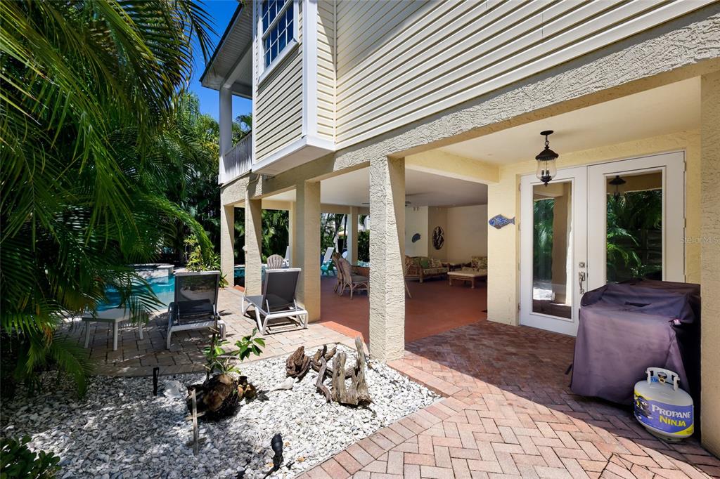 310 63RD ST, BRADENTON BEACH, FL — photo 5 of 30