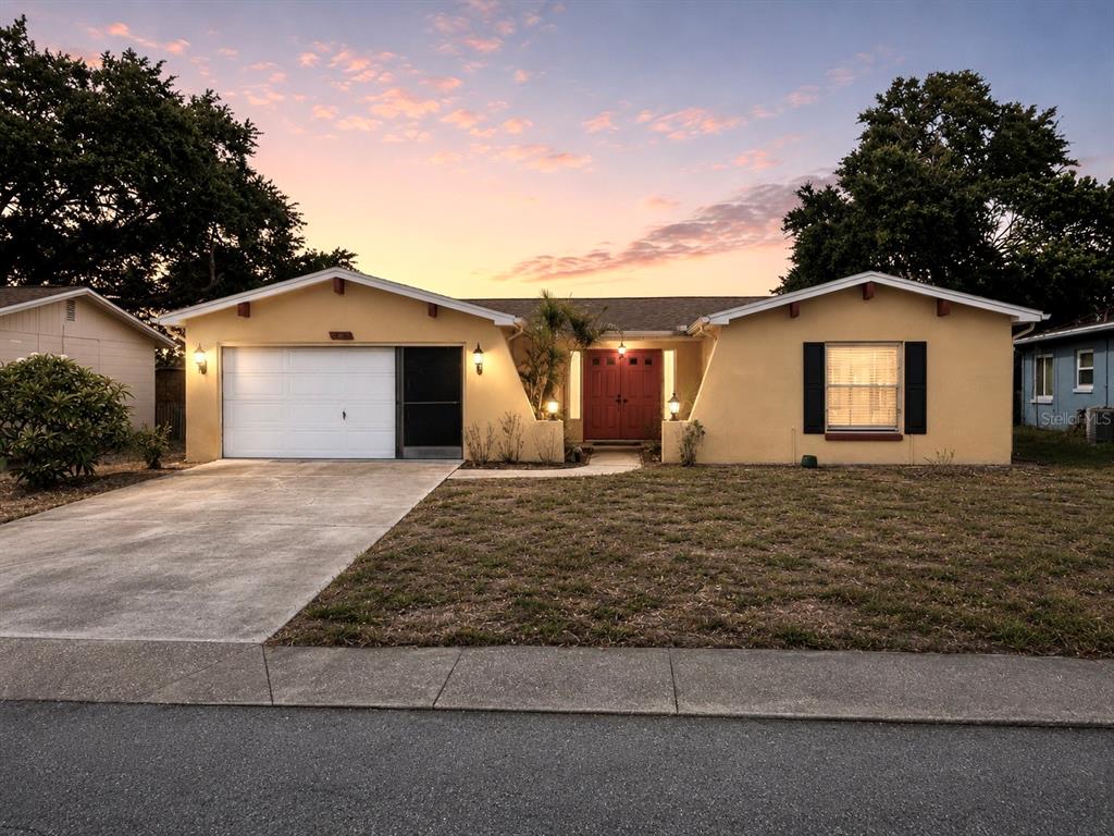 8433 MOULTON DRIVE