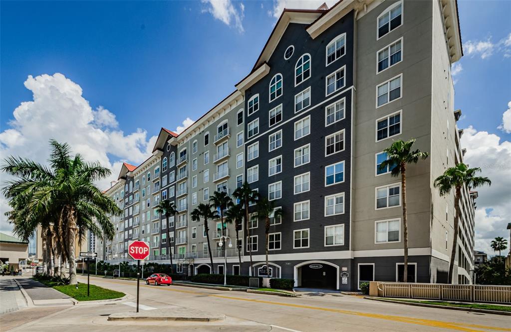 700 S HARBOUR ISLAND BOULEVARD UNIT 404, TAMPA, FL — photo 2 of 30