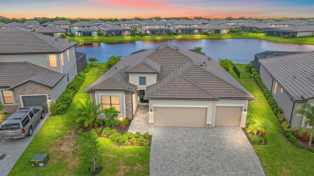 15437 WHITE LINEN DRIVE