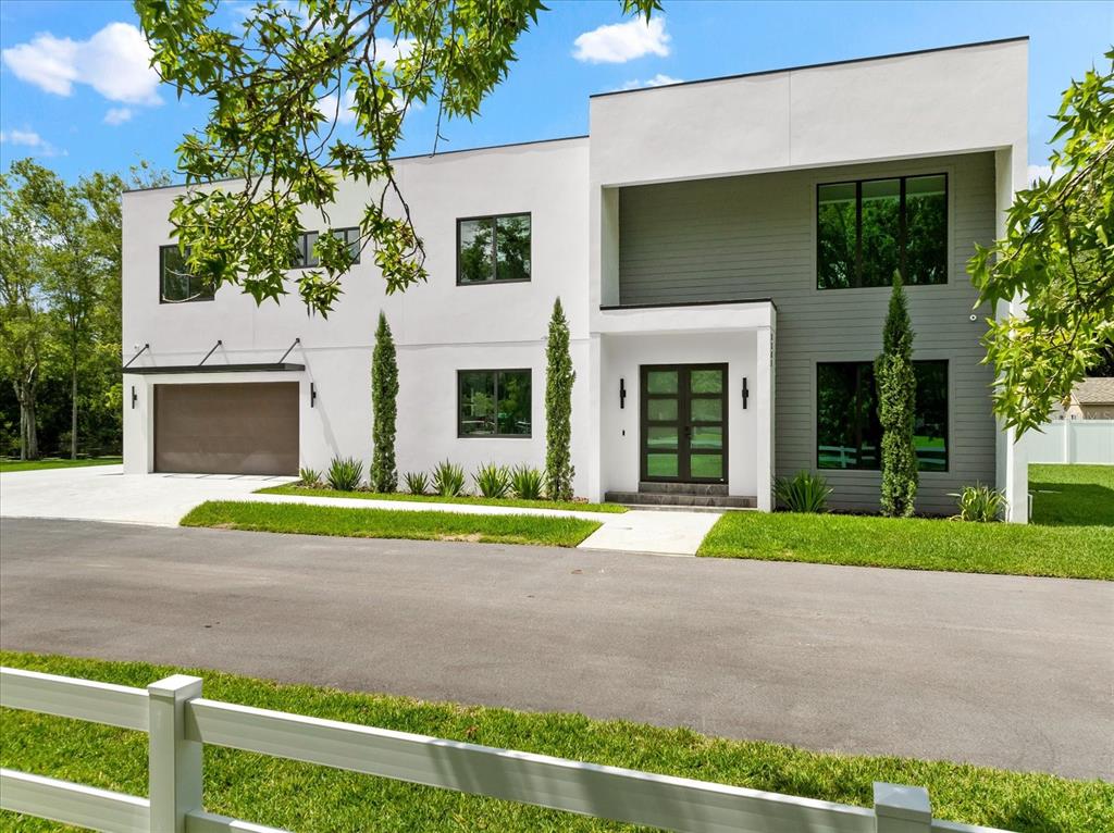 5341 LAKE PEARL COURT, TAMPA, FL — photo 2 of 30