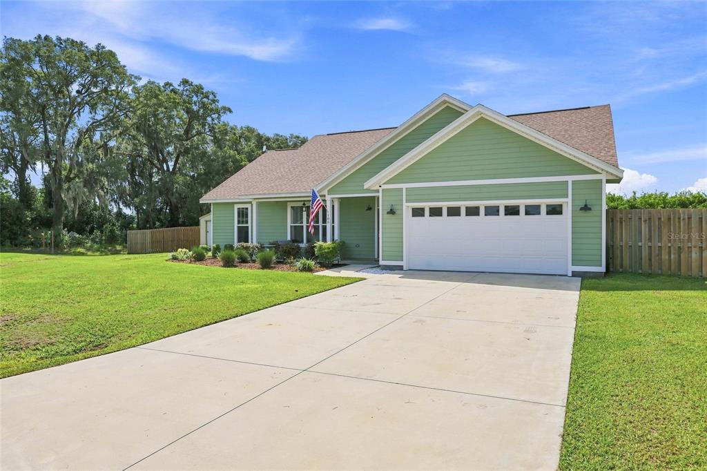 186 SW 24TH AVENUE, TRENTON, FL — photo 3 of 30