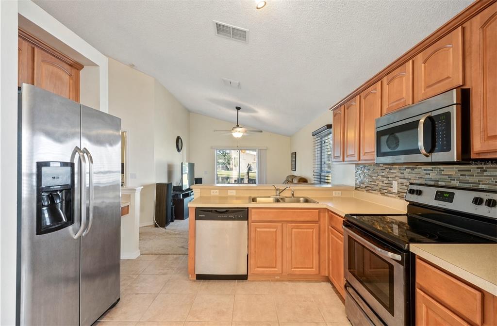 4808 NORTHERN DANCER WAY, ORLANDO, FL — photo 2 of 10