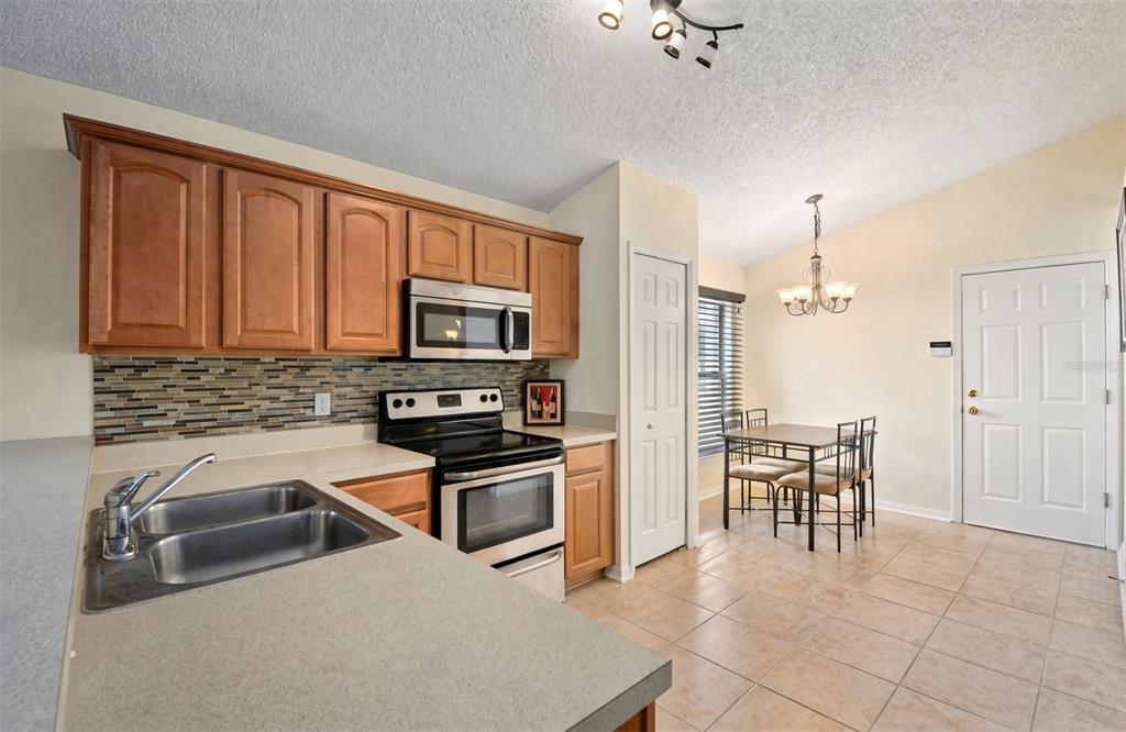 4808 NORTHERN DANCER WAY, ORLANDO, FL — photo 3 of 10