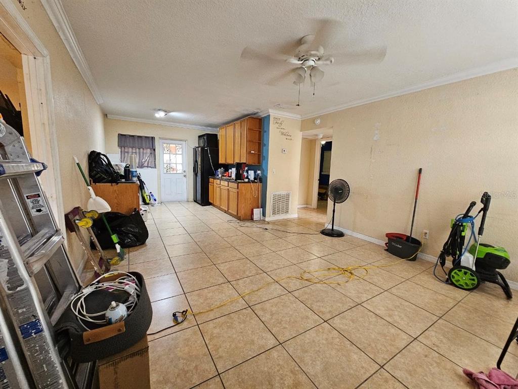 2798 TROPICAL LAKE DRIVE, KISSIMMEE, FL — photo 2 of 36