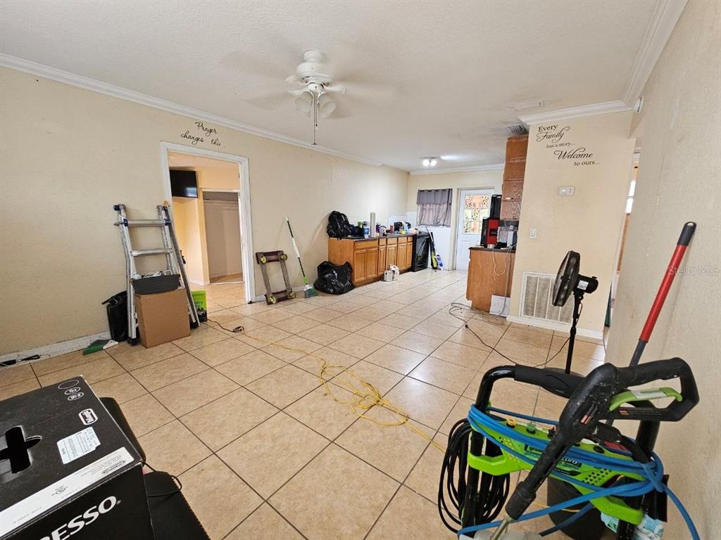 2798 TROPICAL LAKE DRIVE, KISSIMMEE, FL — photo 3 of 36