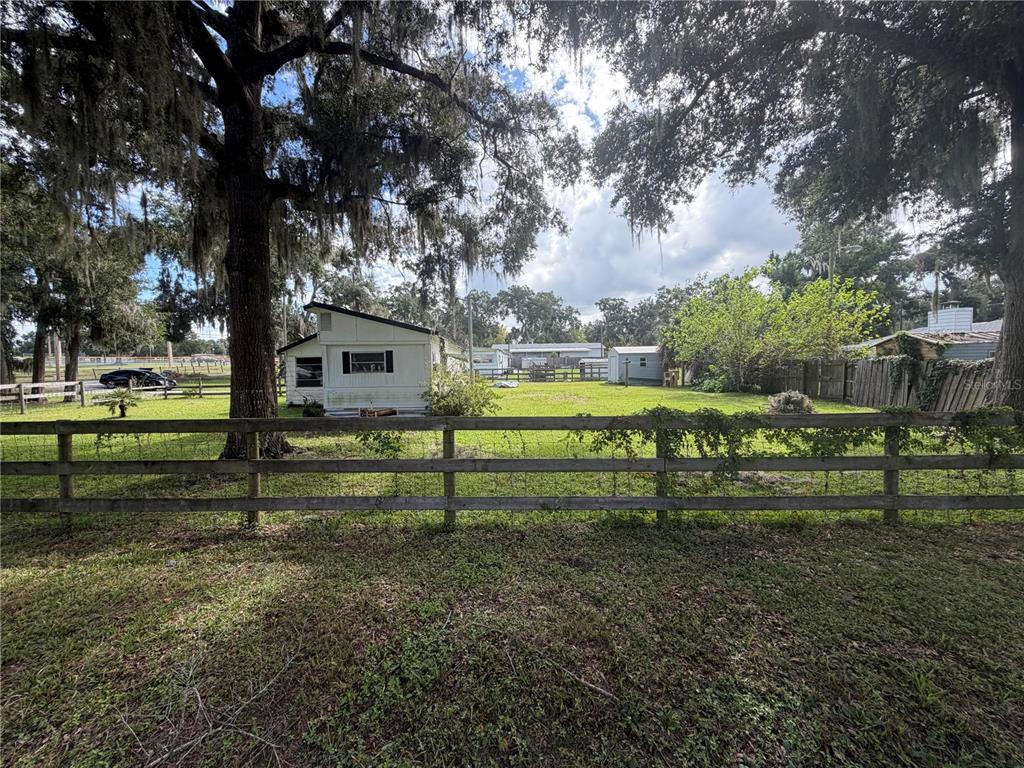6540 SE 107TH STREET, BELLEVIEW, FL — photo 4 of 11