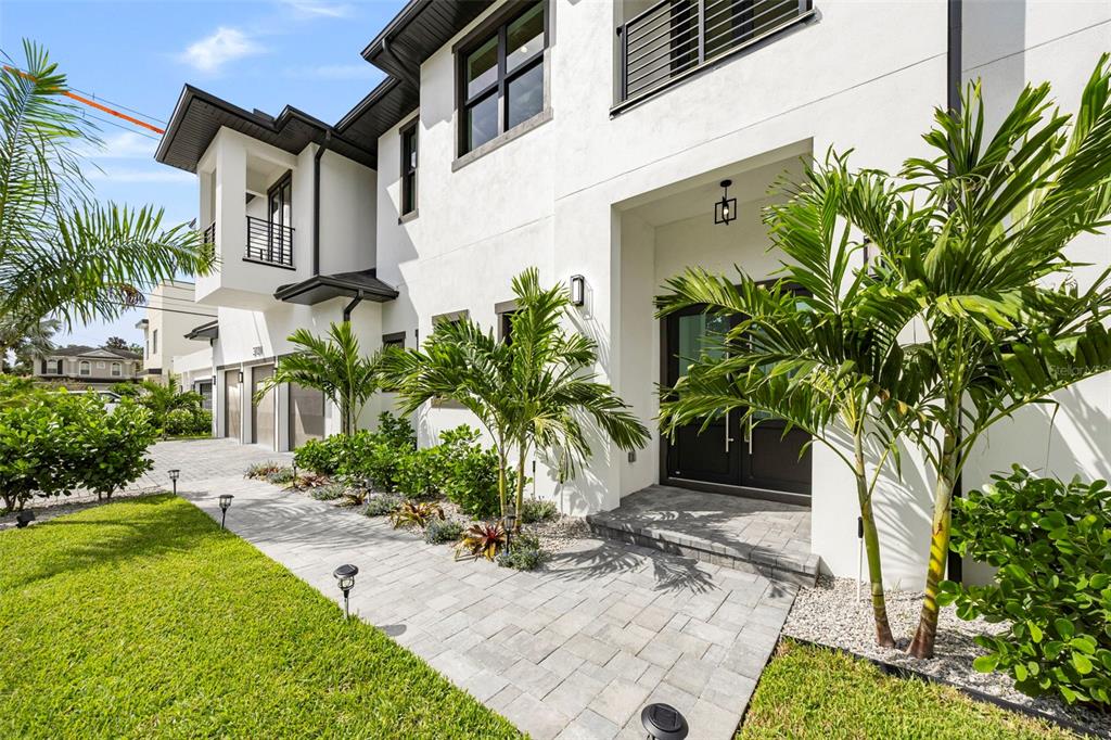 3701 S LYNWOOD AVENUE, TAMPA, FL — photo 4 of 30