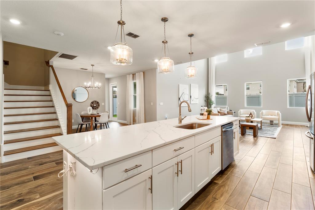 2094 DERWENT DRIVE, DAVENPORT, FL — photo 2 of 31
