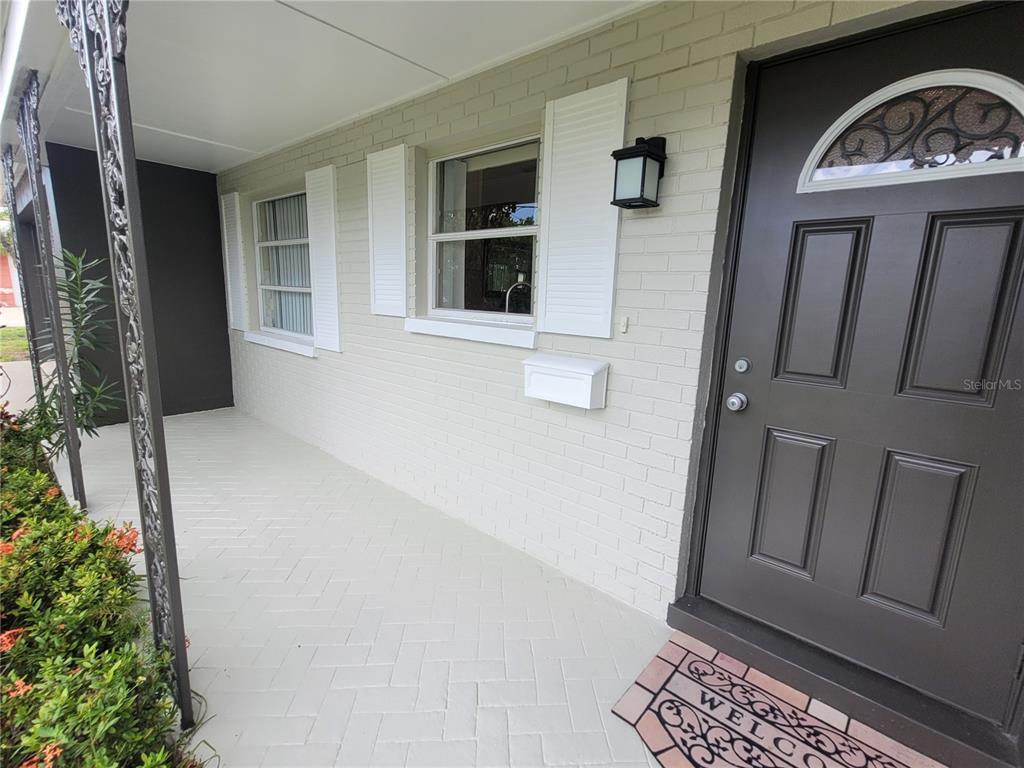 137 MIDWAY ISLAND, CLEARWATER, FL — photo 2 of 27