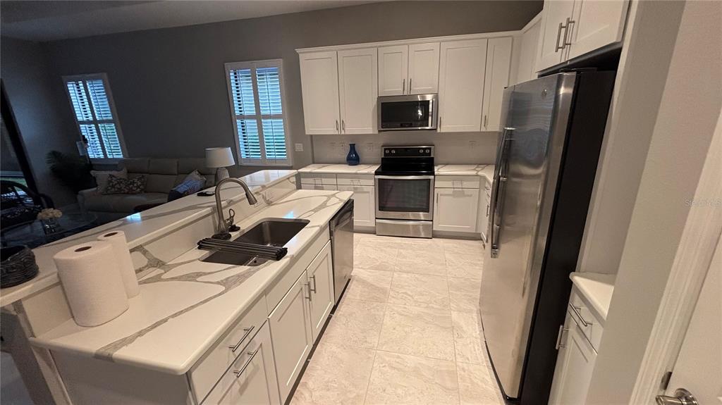 10393 CROOKED CREEK DRIVE, VENICE, FL — photo 4 of 30