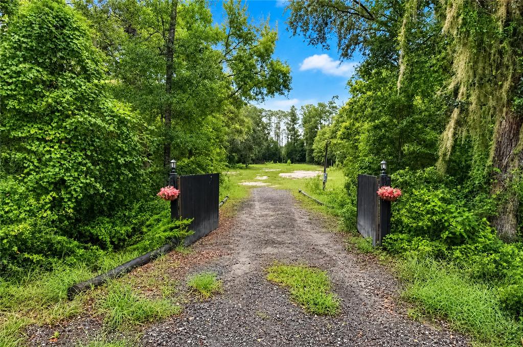 261 ASHLEY LAKE DRIVE