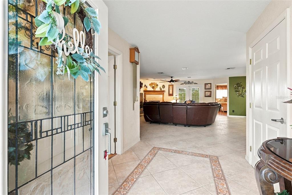 9606 62ND AVENUE N, ST PETERSBURG, FL — photo 4 of 30
