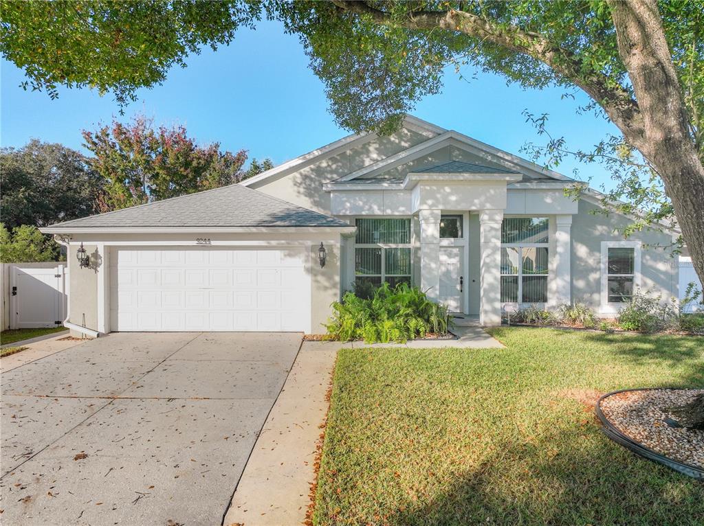 9244 BEAVER COVE