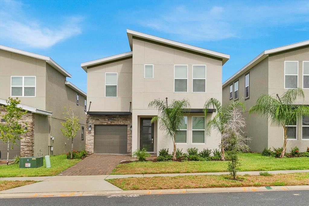 9239 SOMMERSET HILLS DRIVE