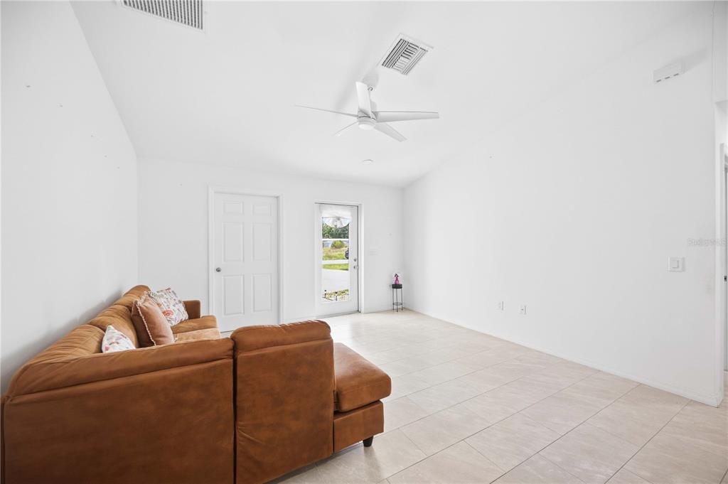 11261 & 11265 6TH AVENUE, PUNTA GORDA, FL — photo 5 of 30