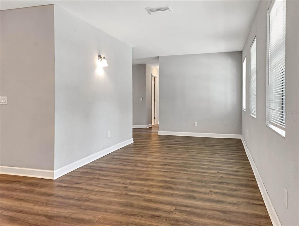 1612 E NORTH BAY STREET, TAMPA, FL — photo 4 of 22
