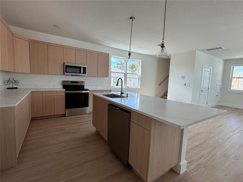 709 GULF BOULEVARD, INDIAN ROCKS BEACH, FL — photo 5 of 27