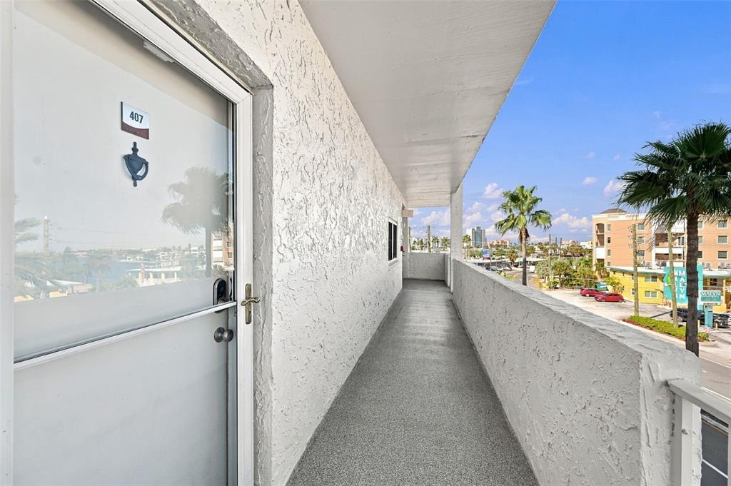 285 107TH AVENUE UNIT 407, TREASURE ISLAND, FL — photo 3 of 43