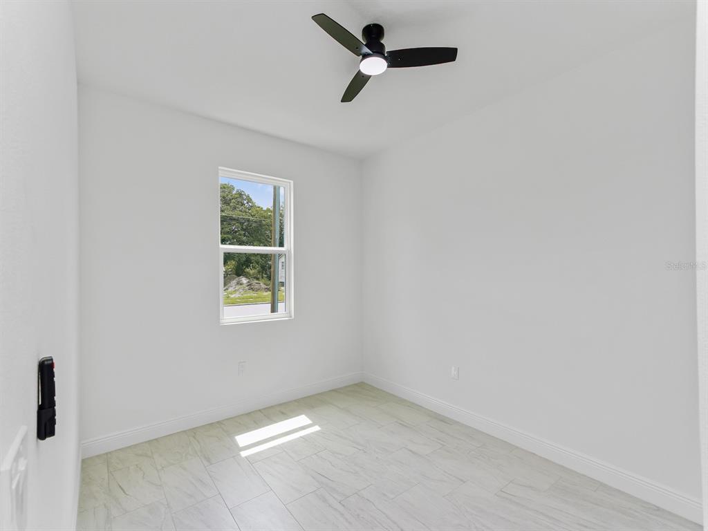 2048 DIXIE AVENUE, SANFORD, FL — photo 4 of 27