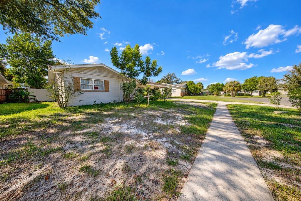 4314 DERBYSHIRE LANE, ORLANDO, FL — photo 4 of 18