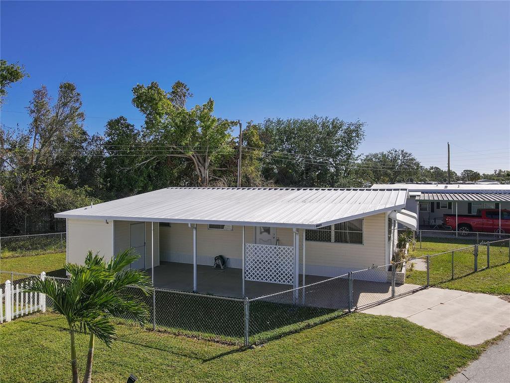 6609 NEW JERSEY STREET, BRADENTON, FL — photo 3 of 30