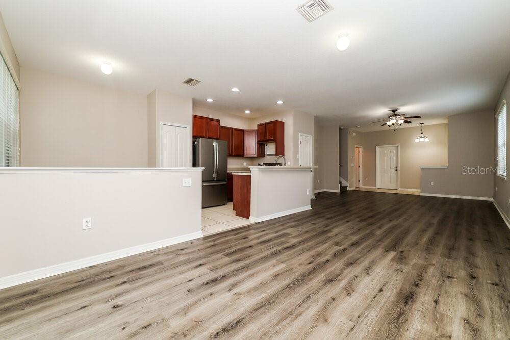 8838 MOONLIT MEADOWS LOOP, RIVERVIEW, FL — photo 5 of 17