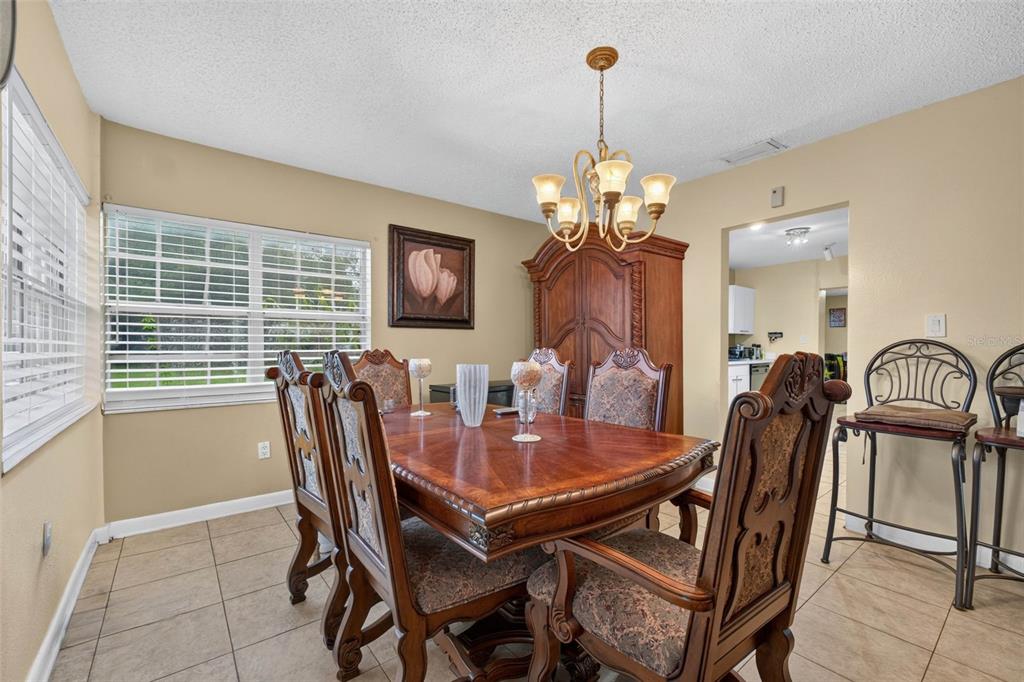 1302 E SLIGH AVENUE, TAMPA, FL — photo 4 of 30