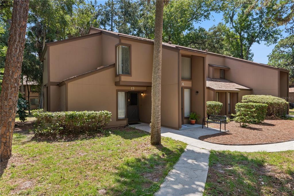 13 PINEHURST PLACE UNIT 13