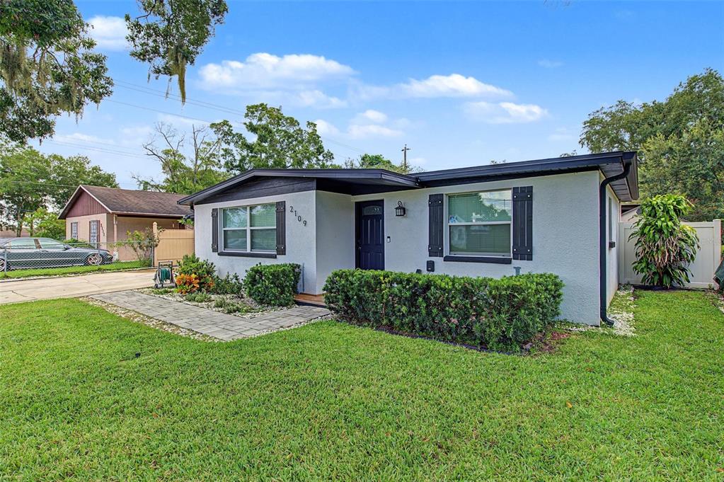 2109 E FLORA STREET, TAMPA, FL — photo 2 of 30