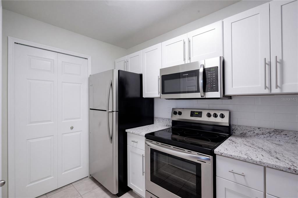 8825 LATREC AVENUE UNIT 6105, ORLANDO, FL — photo 2 of 20