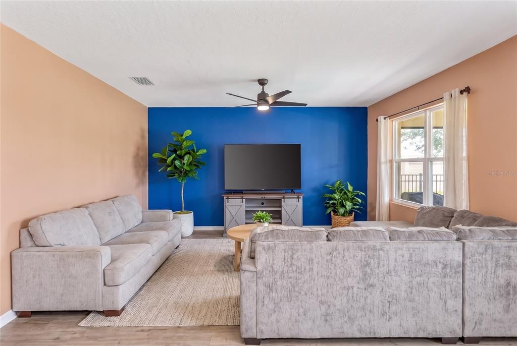 339 LAZIO CIRCLE, DEBARY, FL — photo 5 of 29