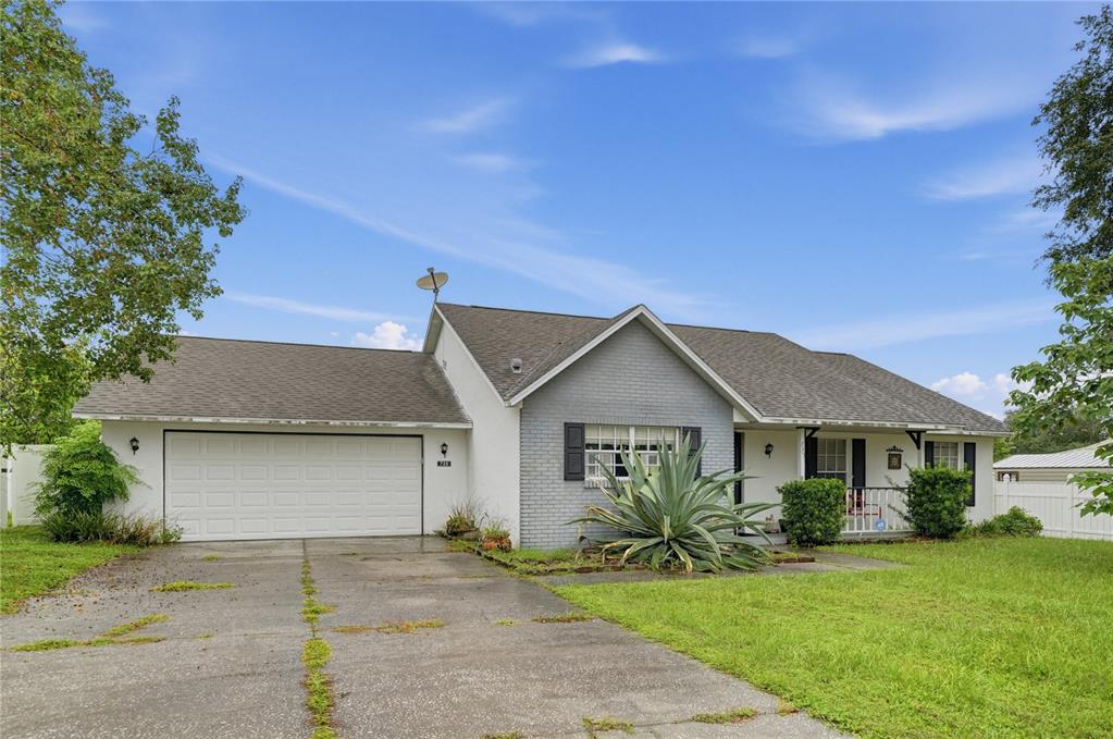735 OAK LANE, GROVELAND, FL — photo 2 of 29