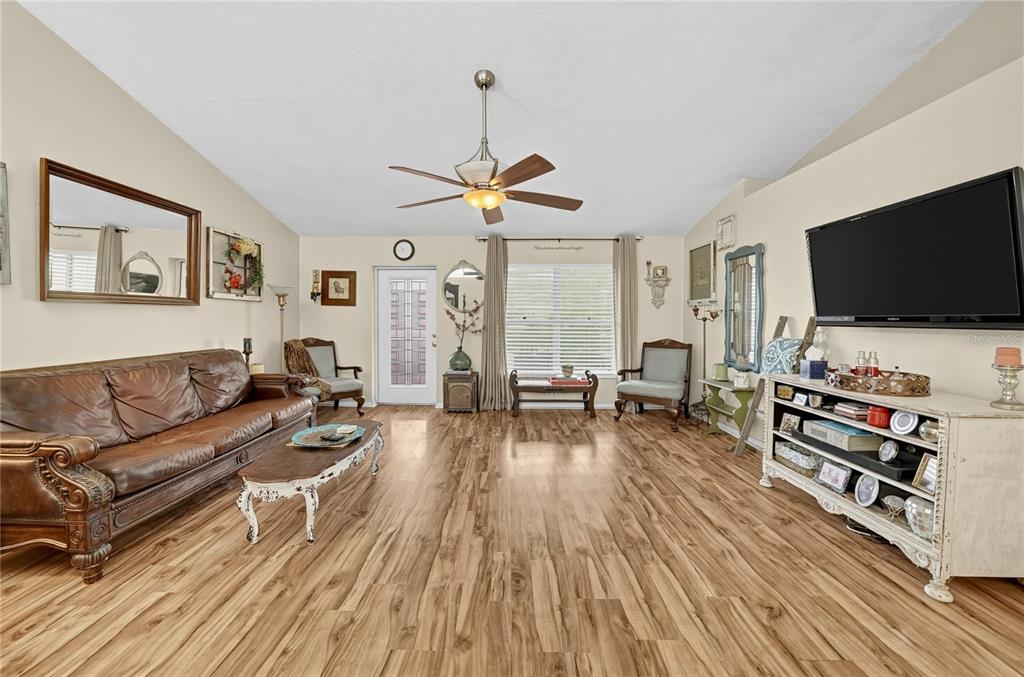 735 OAK LANE, GROVELAND, FL — photo 4 of 29