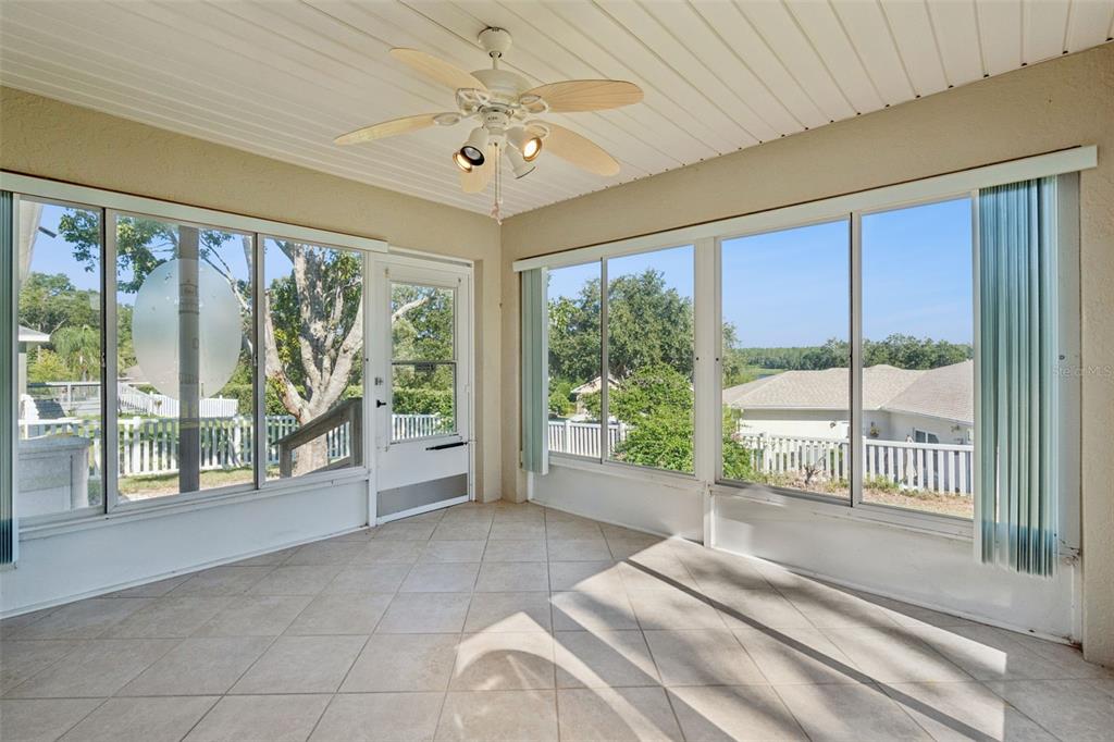 110 TWIN LAKE CIRCLE, UMATILLA, FL — photo 3 of 30